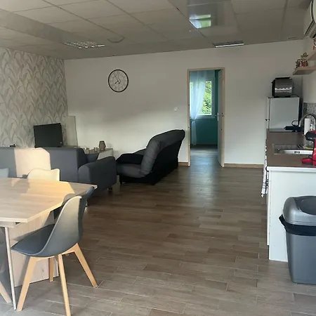 Holiday home Le Feuillu *