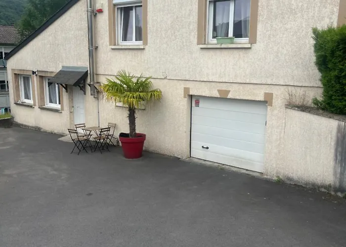 Hébergement de vacances Le Feuillu Bogny-sur-meuse *